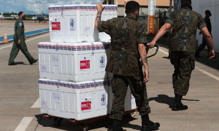 Governo Federal comemora distribuição de mais de 460 milhões de vacinas contra a Covid-19 para todo o País