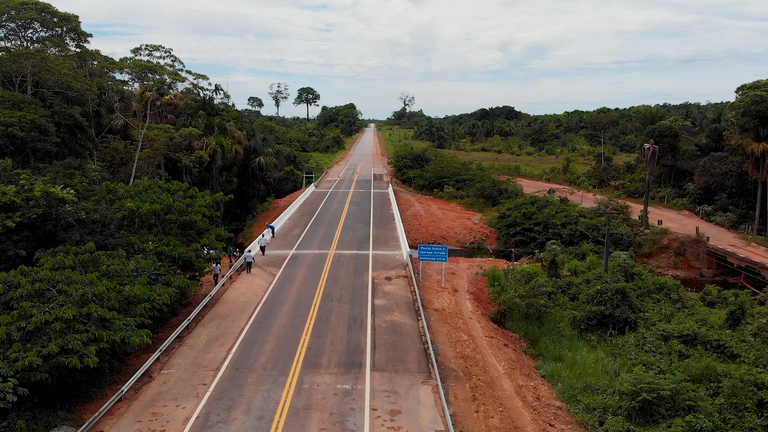 Ponte sobre o Igarapé Arruda, em Roraima, é restaurada