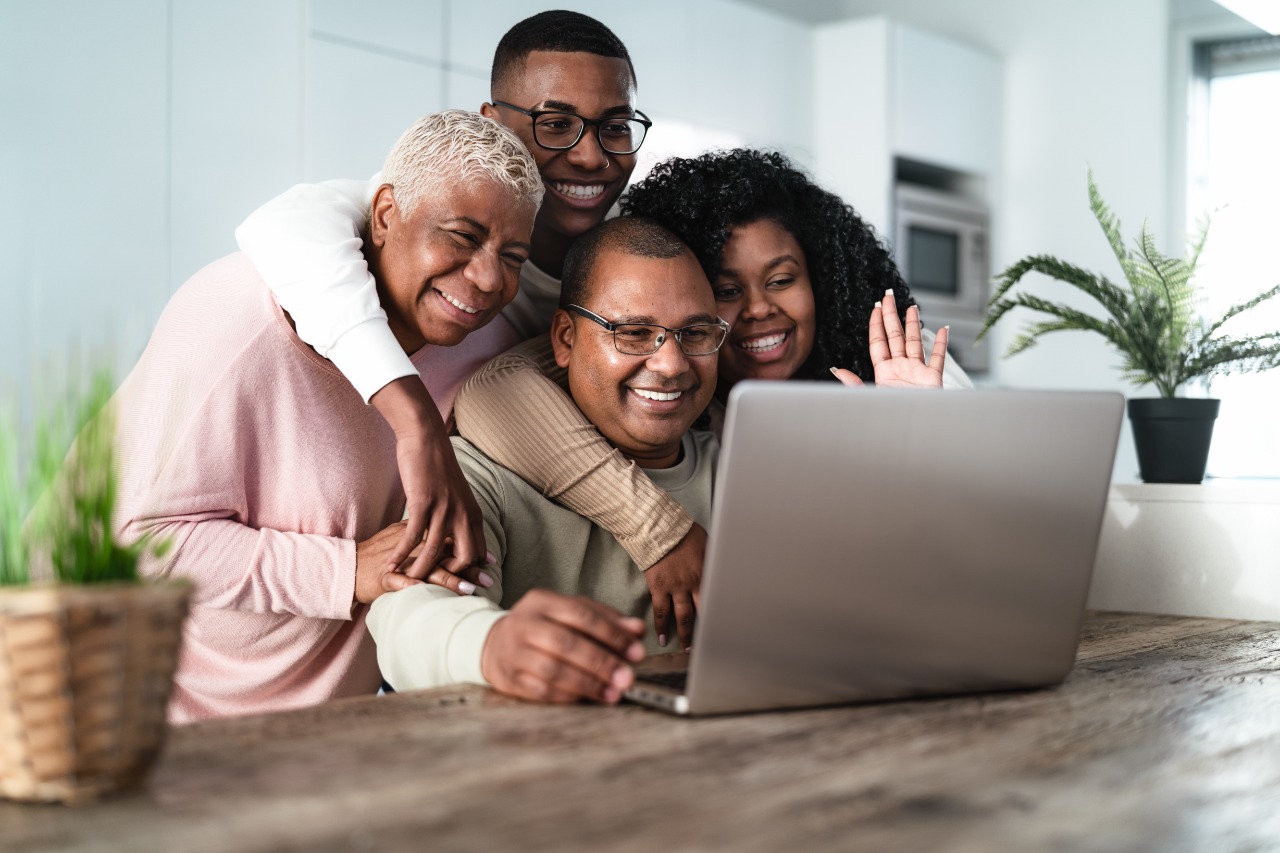 Com tanta gente em casa, a internet no Brasil vai aguentar o