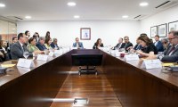 Projetos de assistência a estudantes e nova carteira de identidade nacional são apresentados a governadores do Nordeste