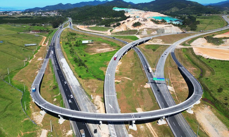 Em dois anos, investimentos do Novo PAC atingem 53,7% do previsto até 2026