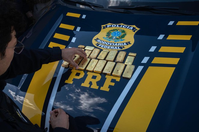 Operações do Governo do Brasil intensificam combate ao garimpo ilegal e somam R$ 184 milhões em ouro apreendido desde 2024 Ações de fiscalização em rodovias próximas à Boa Vista são uma das estratégias de enfrentamento à atividade crinimosa | Foto: Bruno Mancinelle / Casa de Governo