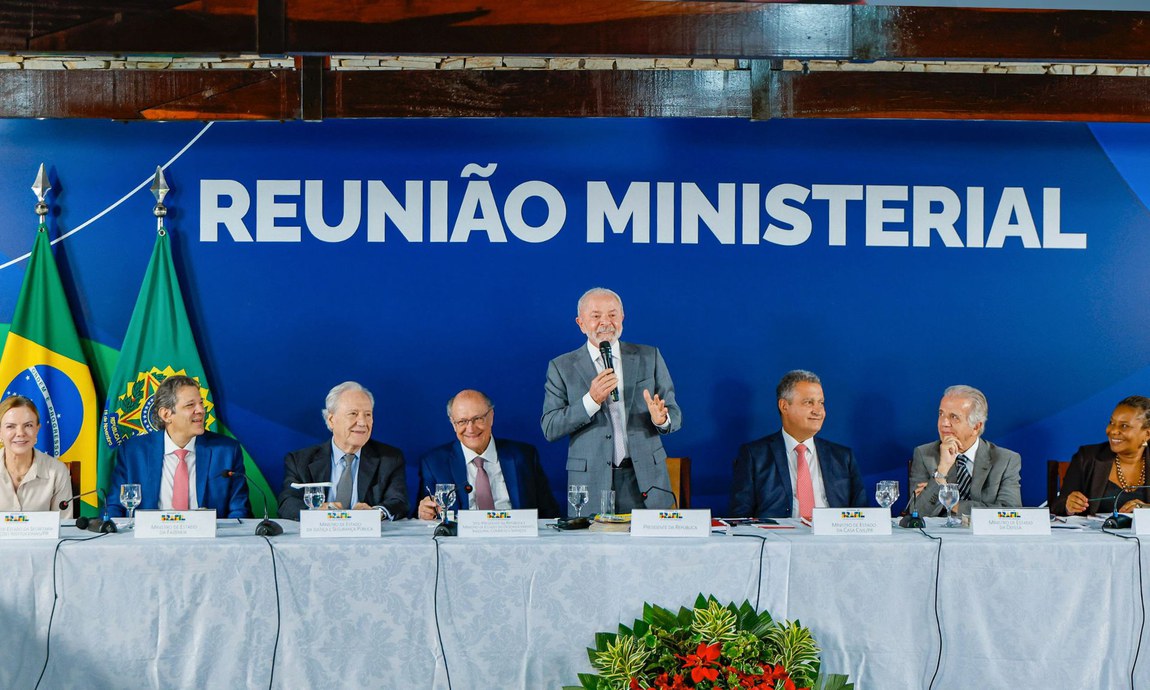 Balanço apresentado pelo ministro da Casa Civil, em reunião da cúpula do governo, destaca isenção do IR, recorde de cirurgias no SUS e execução de mais de R$ 944 bilhões do Novo PAC