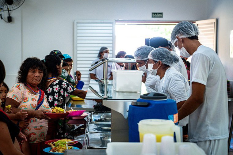 Mais de duas mil refeições são servidas por dia no novo refeitório da Casai, em Boa Vista