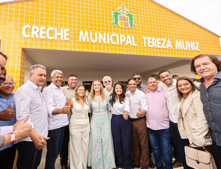 Governo Federal entrega creche que teve obra retomada no Novo PAC
