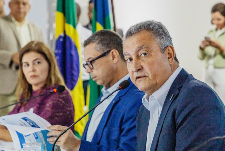 Rui Costa reforçou a importância de parcerias entre os gestores para acelerar as obras