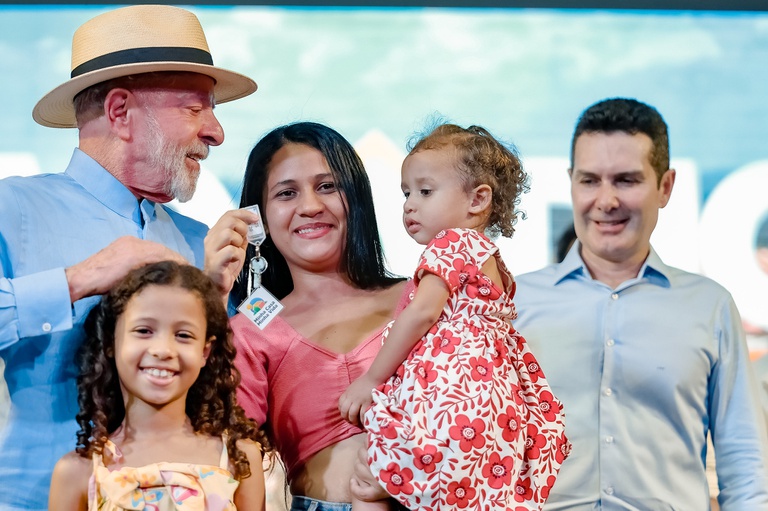 "As pessoas precisam de uma casa que as dê a dignidade que o ser humano precisa para viver bem", presidente Lula - Fotos: Ricardo Stuckert/Secom-PR