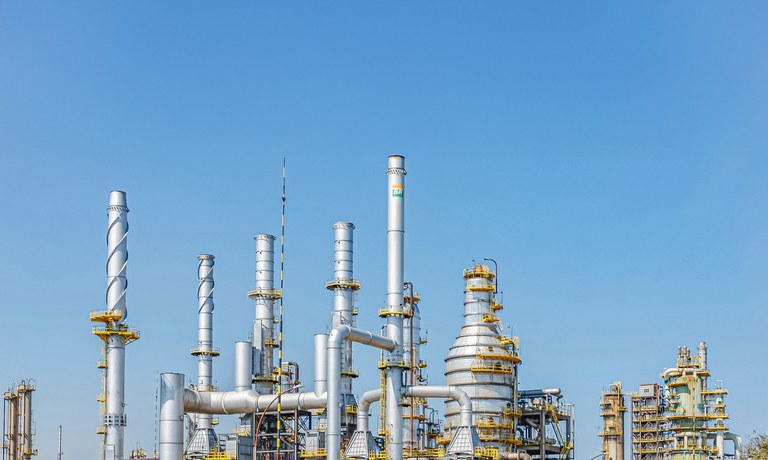 capa_refinariaPrancheta 1.jpg