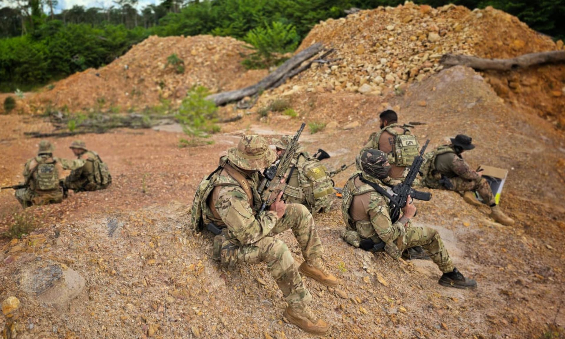 Relatório da operação coordenada pela Casa Civil registra 126 ações e 67 detidos; ofensiva federal mobiliza múltiplos órgãos e segue em andamento