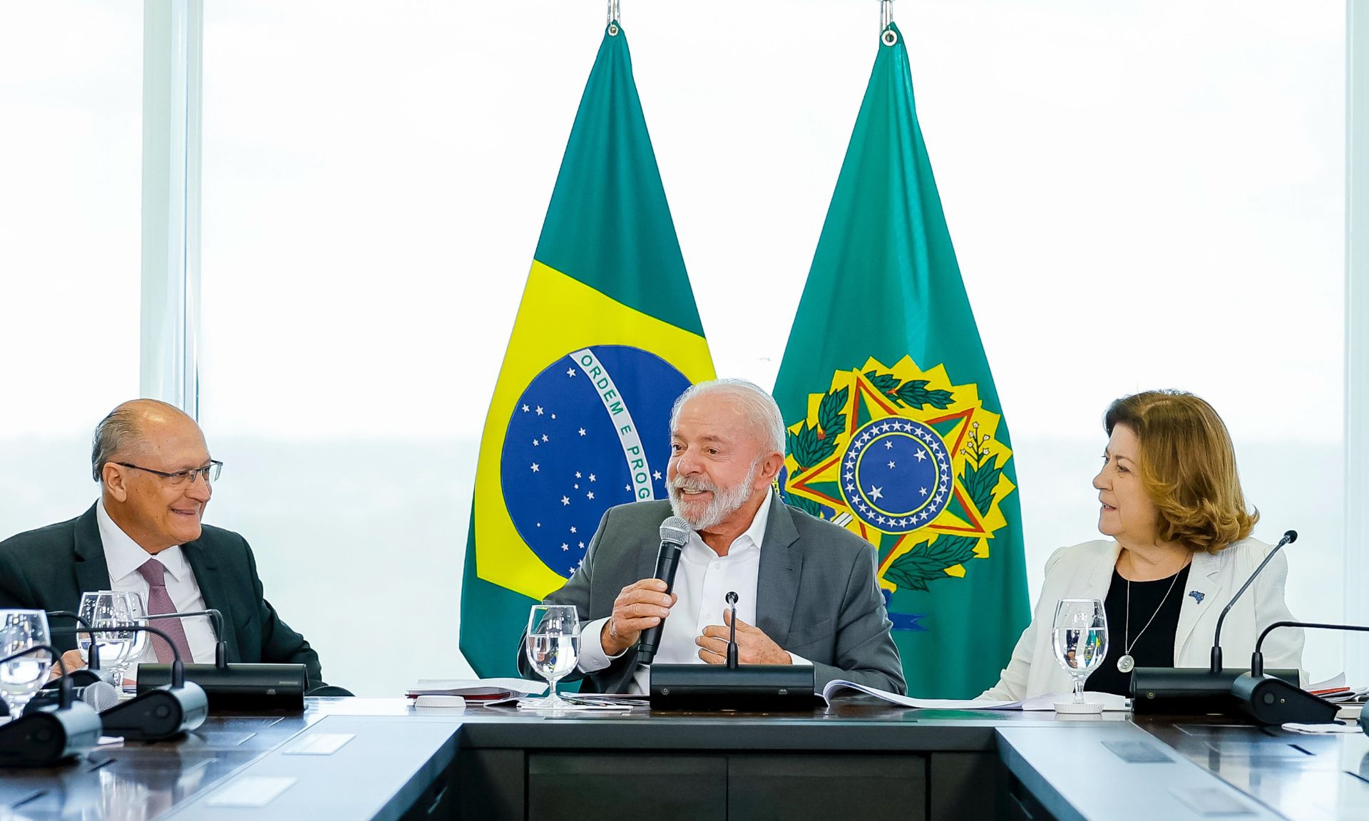 Anúncios feitos nesta quarta (15) irão garantir contratação de 3 milhões de moradias até o final de 2026, 1 milhão a mais do que a meta anterior