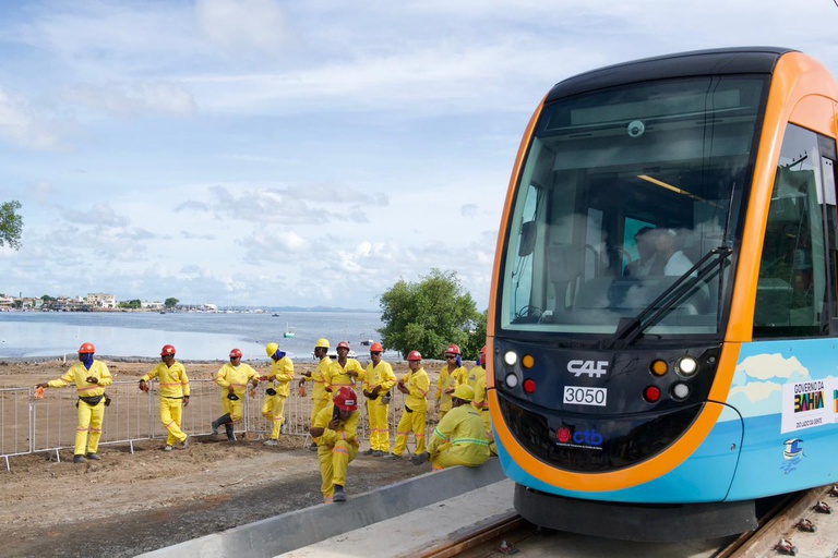 Além das obras do VLT, outras obras para melhorar a mobilidade da capital baiana estão no Novo PAC 