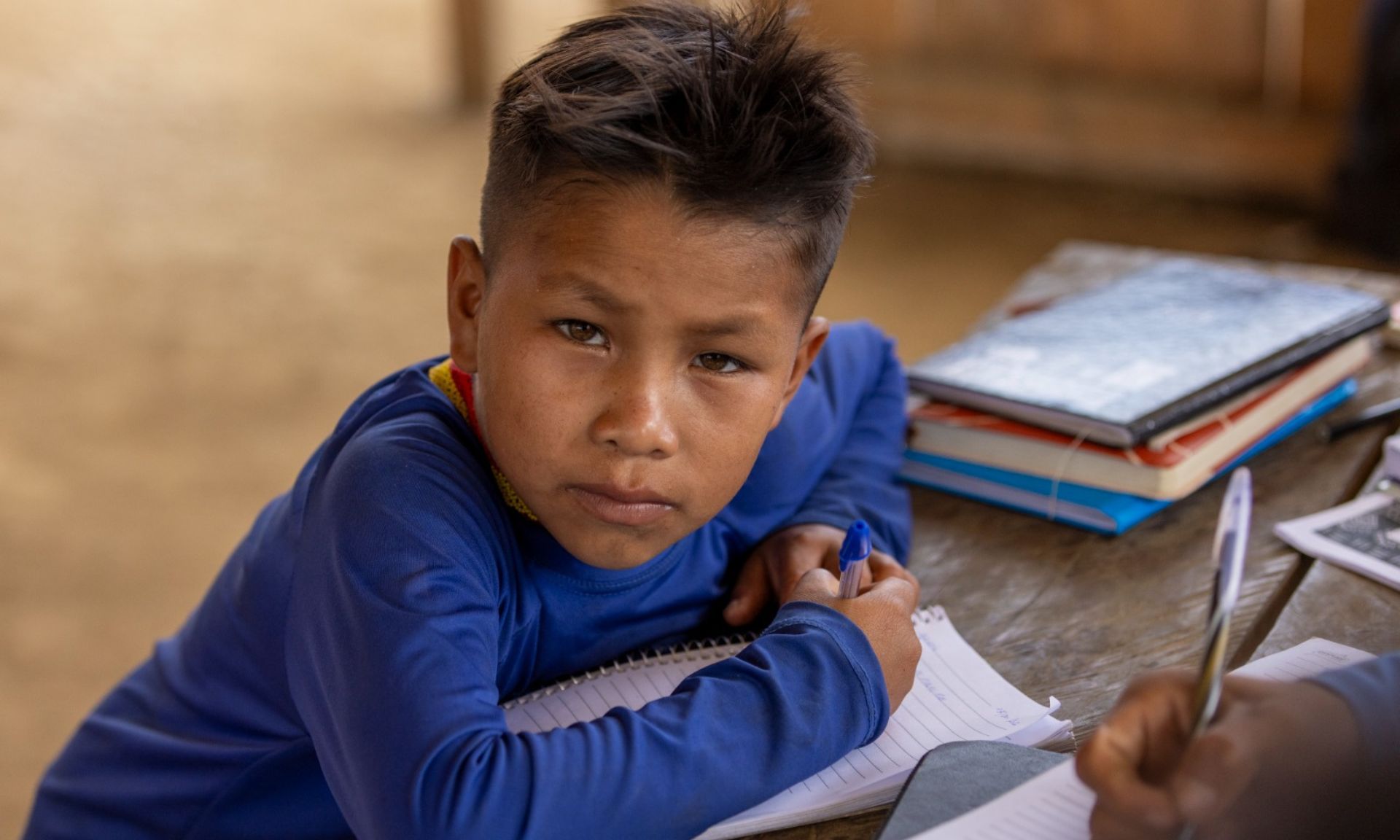 A previsão é construir oito escolas Yanomami e Yek’wana, atendendo a mais de mil estudantes indígenas