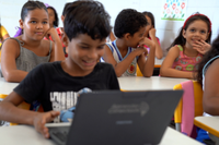 Escolas Conectadas alcança 68,4% das instituições públicas em 2025 e se aproxima da meta de universalização da internet