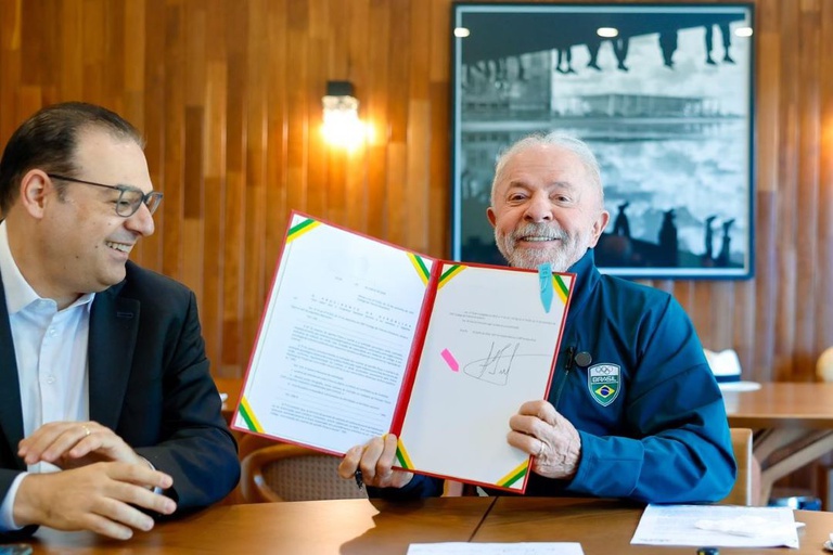 Presidente Lula sanciona Lei que moderniza a emissão da CNH e garante renovação automática a bons condutores