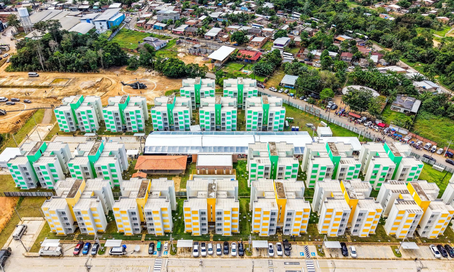 “Não vou mais dormir debaixo de uma casa com chuva caindo em cima de mim”, celebra moradora indígena contemplada pelo MCMV em Manaus (AM)