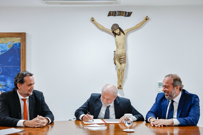 Presidente Lula assinou texto da medida provisória que já foi publicada no Diário Oficial da União | Foto: Wallison Breno/PR