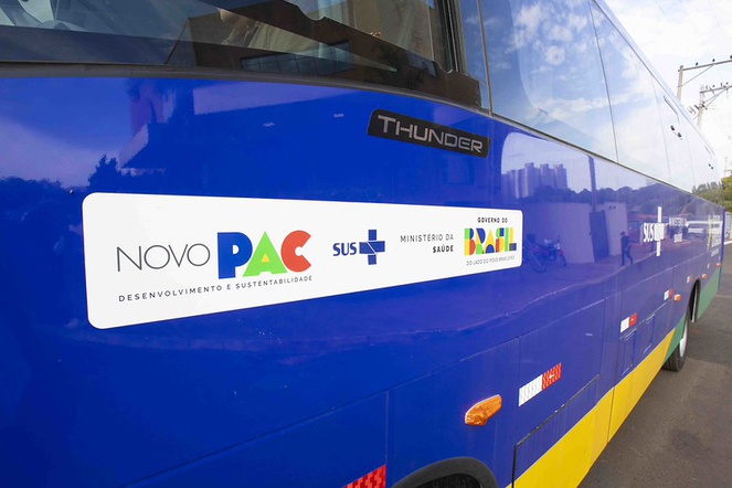  Micro-ônibus fazem parte do programa Agora Tem Especialistas – Caminhos da Saúde e serão entregues a municípios dos estados de SP e MS | Foto: João Risi/MS