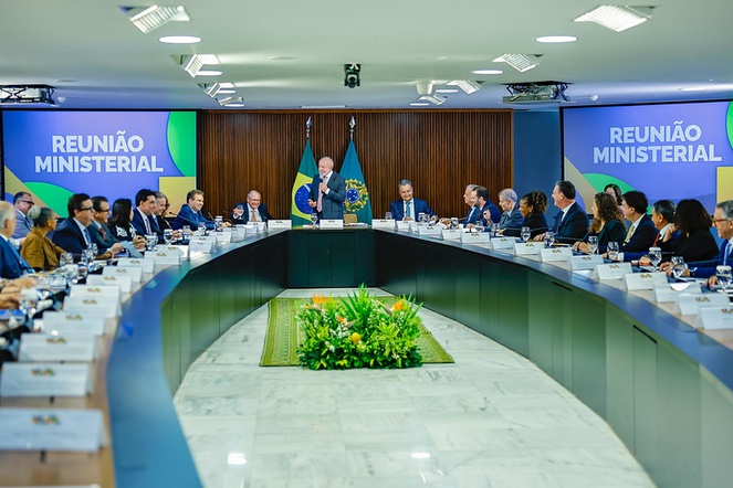 "Temos um projeto de país e de nação transformando a vida dos brasileiros", avalia Rui Costa, em última reunião com Lula Presidente Lula elogiou condução dos ministros até aqui e disse ter confiança nas suas equipes | Foto: Henrique Raynal/CC