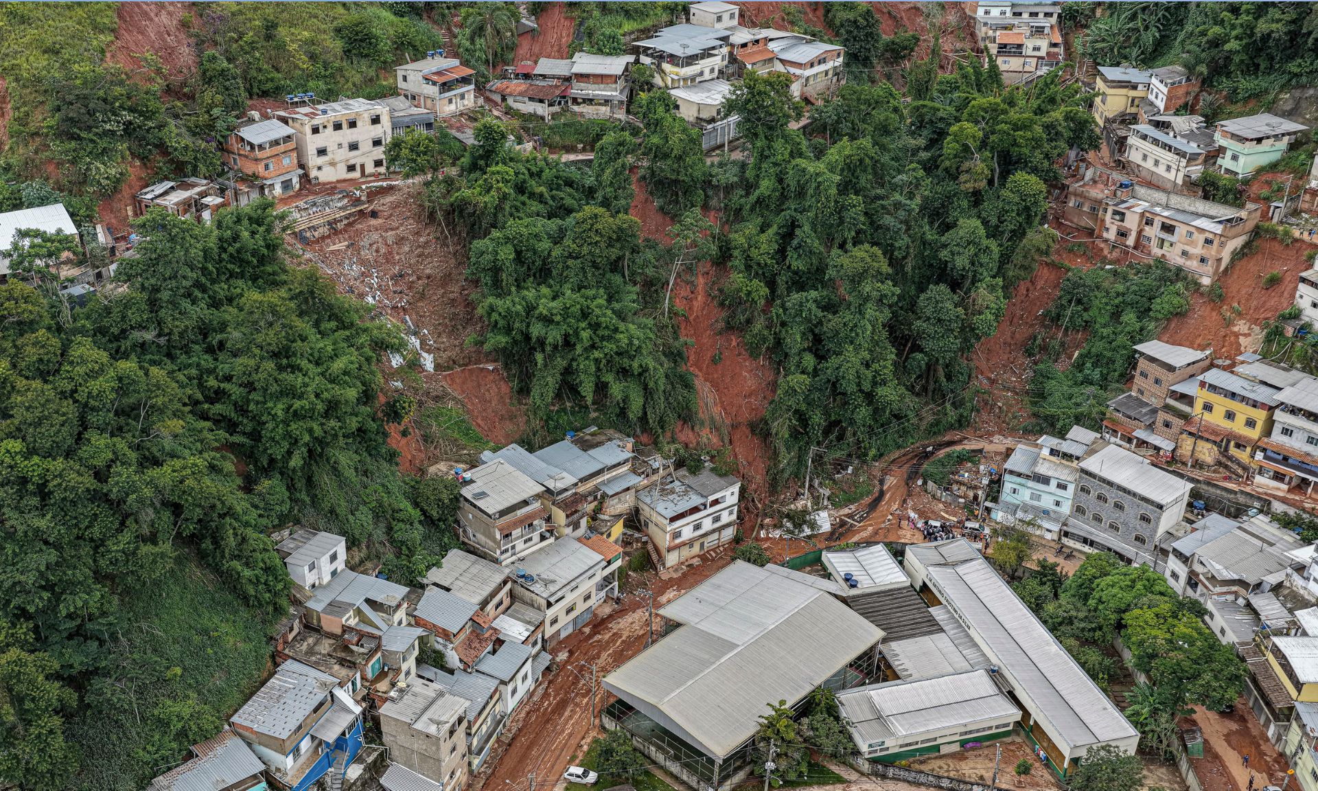 Medidas Provisórias assinadas pelo presidente Lula reforçam ações emergenciais de apoio a famílias e empresas afetadas pelas chuvas em Minas Gerais