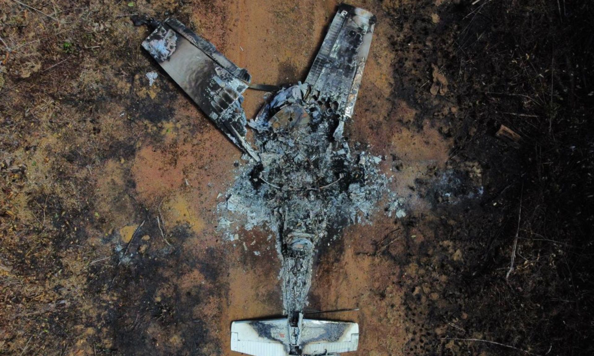 Operação da Casa de Governo e do Comando CATRIMANI II destrói aeronave e pistas clandestinas do garimpo na Terra Yanomami