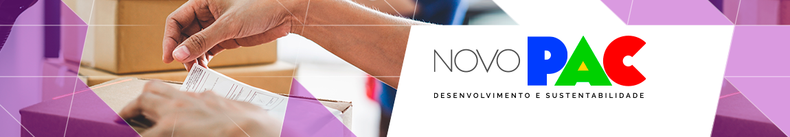 Mãos tocando um documento