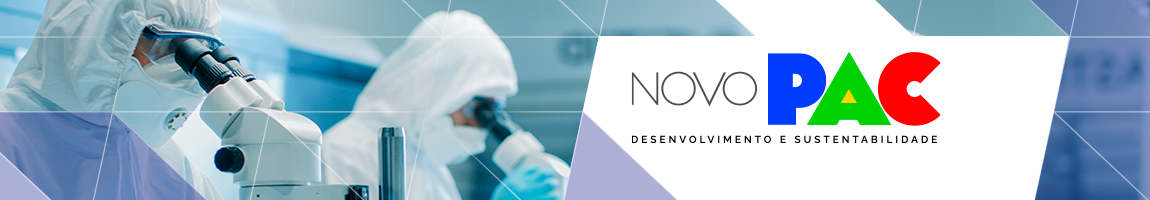 Dois cientistas em traje de proteção, olhando através de um microscópio. Texto: Novo Pac. Desenvolvimento e sustentabilidade