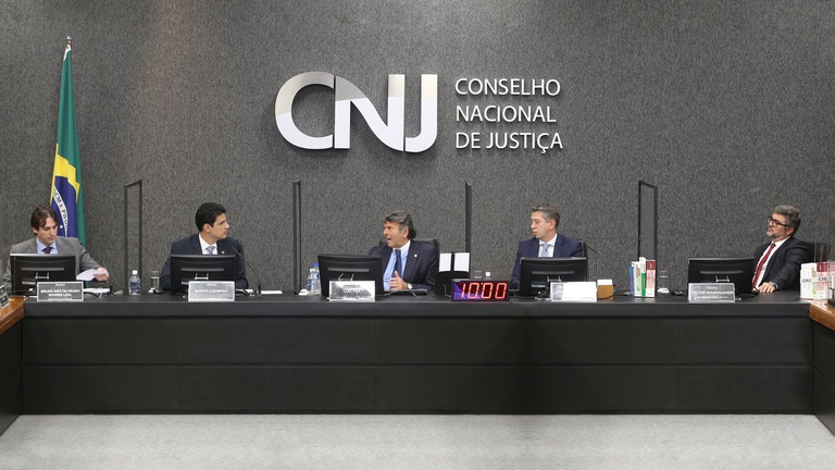 CNJ