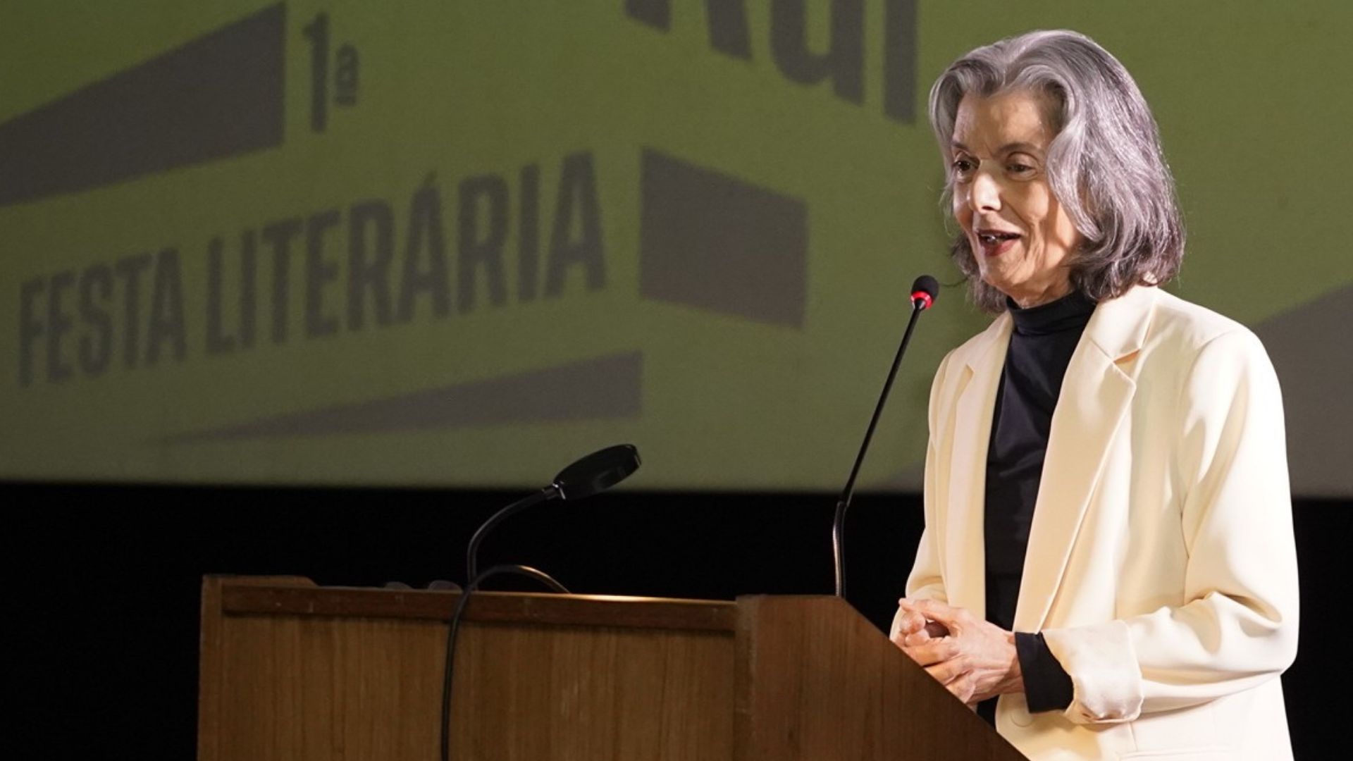 Cármen Lúcia fala sobre literatura e democracia na FliRui