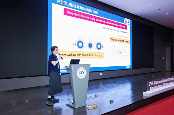 Rappoport durante o 7th International Workshop on Spintronic Memory and Logic / Crédito: Arquivo pessoal