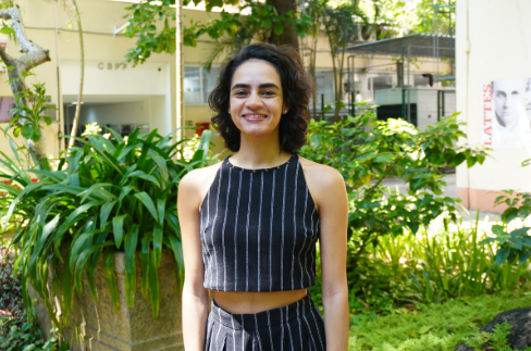 Doutoranda retorna a sua universidade de origem no fim do mês. Crédito: NCS/CBPF