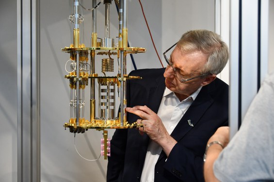 Visita ao Laboratório de Tecnologias Quânticas - Crédito: NCS/CBPF