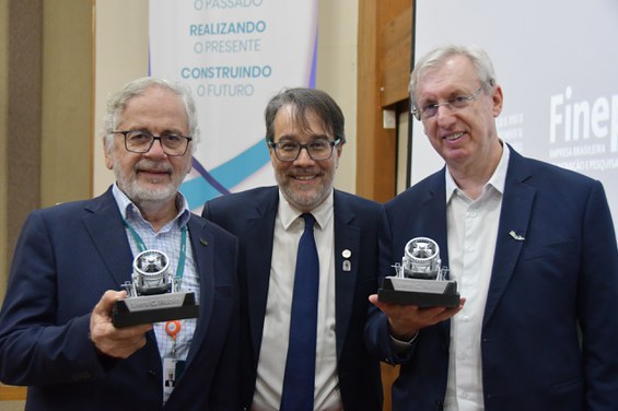 Peregrino, Albuquerque e Pansera - Crédito: NCS/CBPF