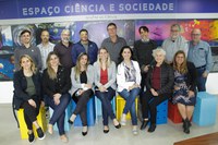 CBPF e IFF assinam memorando na área de instrumentação