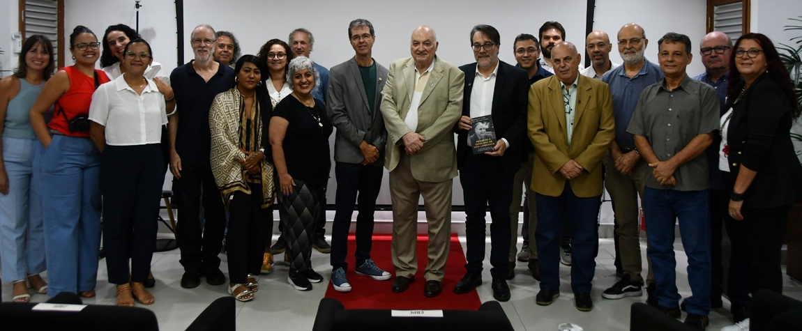 Visita Roberto Lobo - Crédito: NCS/CBPF