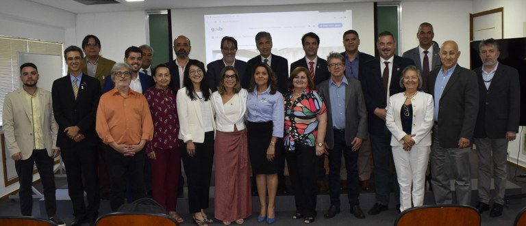 Secretário executivo, subsecretária da SPEO e diretores das 17 Unidades de Pesquisa do MCTICréditos: João Martins