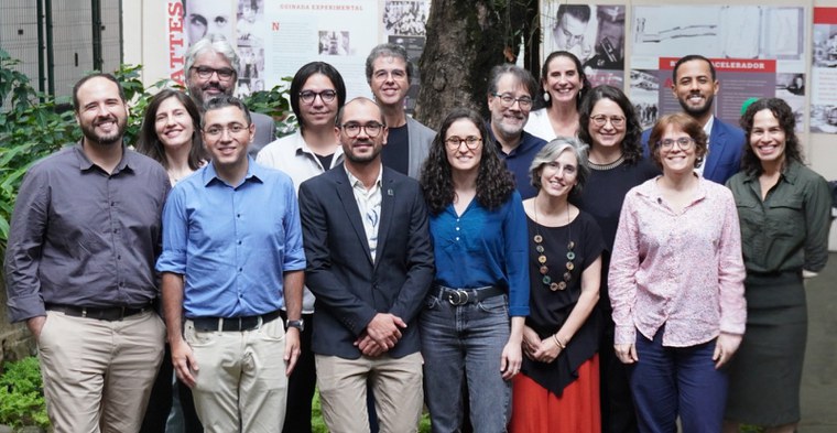 Novos servidores - Crédito: NCS/CBPF