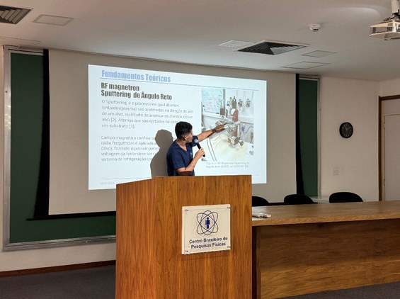 Apresentação de trabalho - Crédito: Tatiana Azzi/NCS