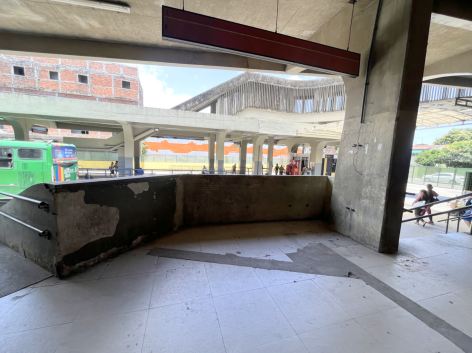 Localização: entrada do SEI (1,60m x 2,80m)