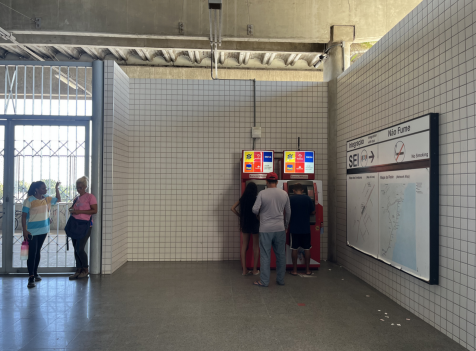 Localização: área livre - ao lado dos caixas eletrônicos (2,10m x 1,5m)