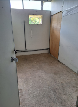 Localização: parte interna da sala 1