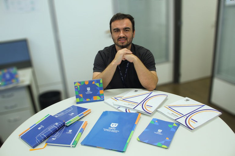 Designer Andre Hozumi