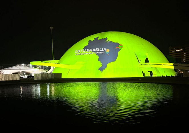 Projeção Mapeada no Museu nacional da Republica