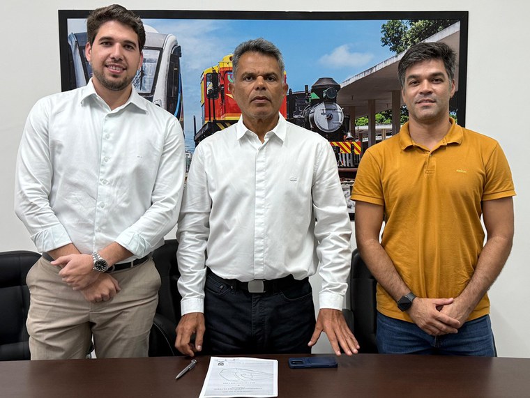 Superintendente, Max Ferreira, Diretor-Presidente, José Marques, e o diretor da RLC Engenharia, Rudson Cavalcante