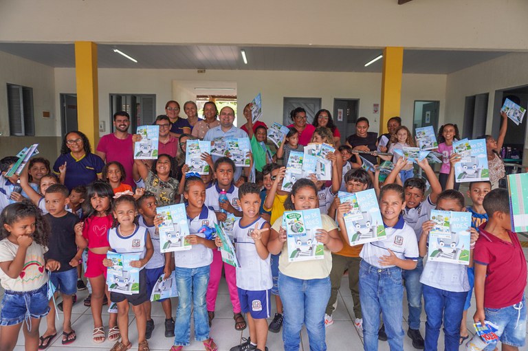 Crianças das escolas Municipais durante evento