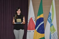 Egressa do Programa de Pós-Graduação do CDTN recebe menção honrosa em prêmio da Capes