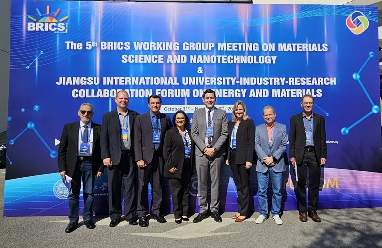 Com participação do MCTI, BRICS realizam encontro sobre nanotecnologia e materiais na China