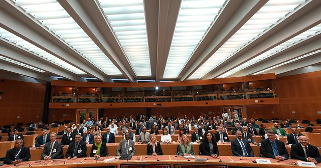 Participantes de países de todos os continentes na Conferência sobre Resiliência à Seca 10+, no Auditório da OMM, em Genebra Suíca, contou com a participação do Cemaden.