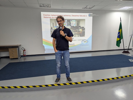 Giovanni Dolif fala sobre sistemas de previsão e alertas
