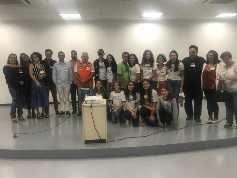 Foto-Premiação-Campanha-2019-Cemaden-Educação-diretor-abertura-1.jpg