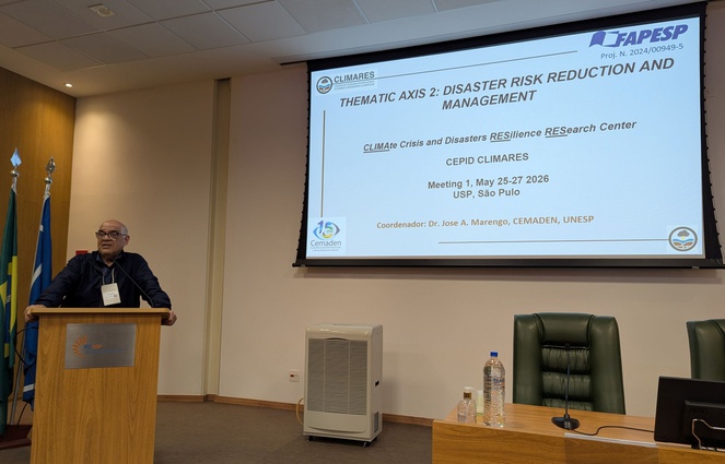 Jose Marengo, coordenador-geral de Pesquisa e Desenvolvimento do Cemaden, durante palestra na 1ª Reunião Geral do CLIMARES.